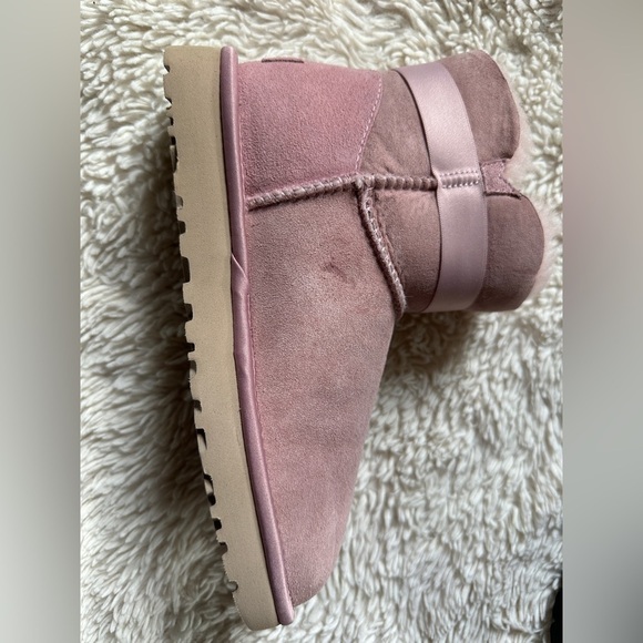 😊NIB UGG w/1110430 Women W MiNi SIDE BROOCH size 7 - Picture 8 of 13